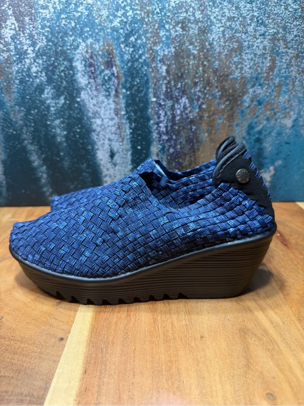 bernie mev. Comfort‎ Navy/Black Woven Wedge Heels NWOT